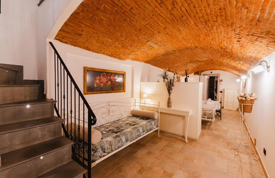 San Firenze cozy apartment-1